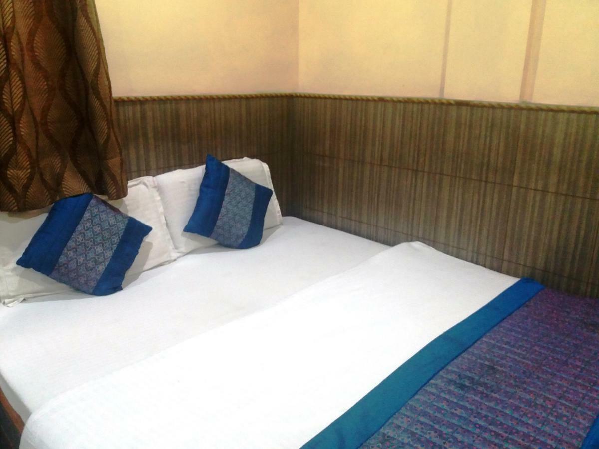 Hotel Roma Villa New Delhi Bagian luar foto